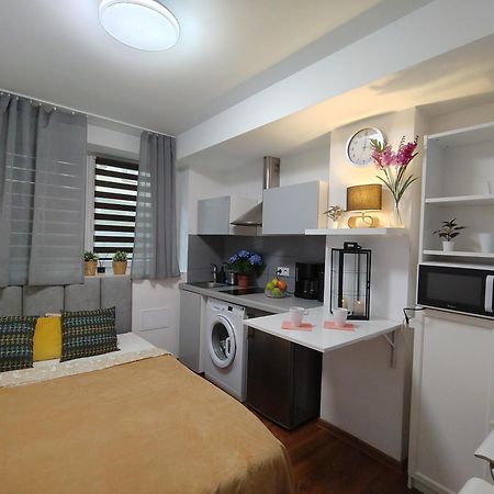 Hollidays Centrum Apartments Varsó Kültér fotó